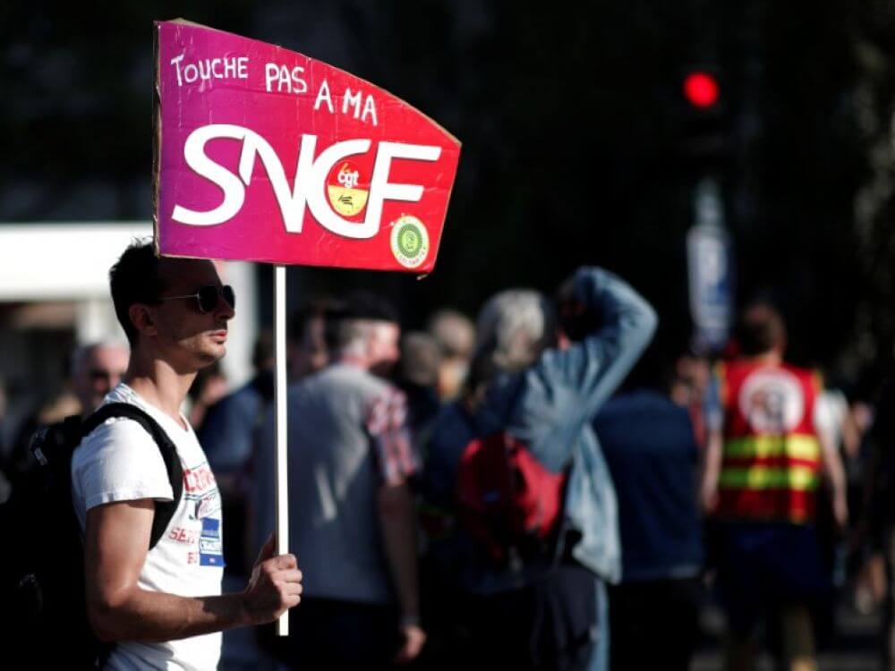 You are currently viewing SNCF: l’intersyndicale unie appelle à poursuivre la grève